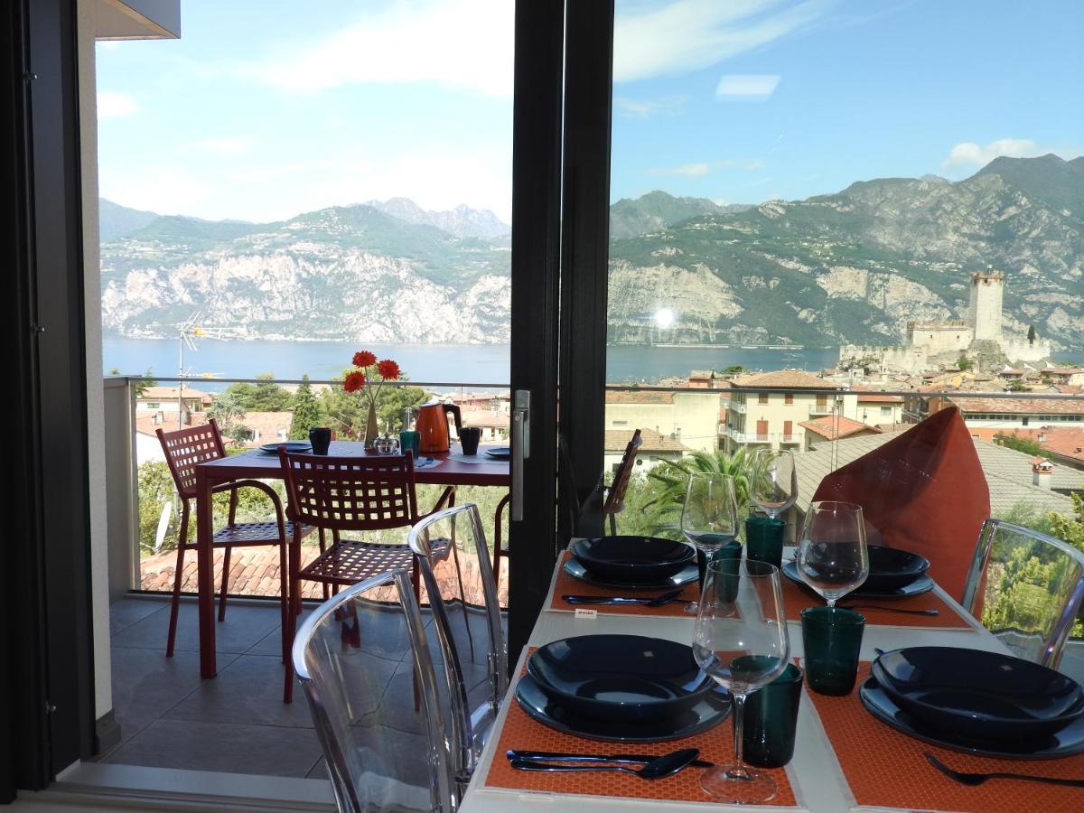 Blue Sky Garda - Sunset Apartman Malcesine Kültér fotó